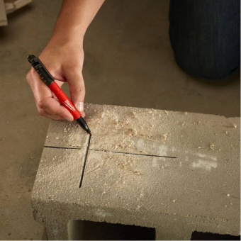 Маркер Milwaukee для стройплощадки тонкий черный, 1 шт.