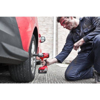 Аккумуляторный гайковерт имп. Milwaukee M18 FUEL FMTIWP12-502X фиксация пином