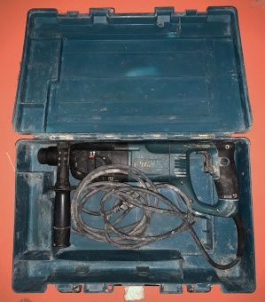 Перфоратор Makita HR2455