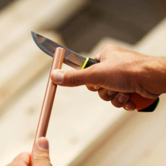 Нож Fiskars для тяжелых работ с точилкой
