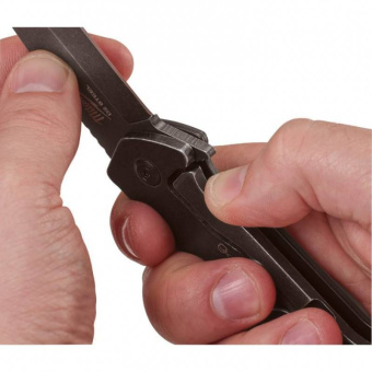 Нож Milwaukee выкидной HardLine Serrated