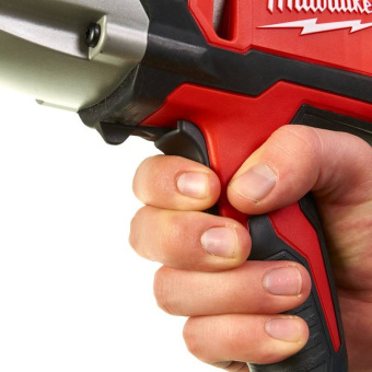 Гайковерт ударный Milwaukee IPWE 400 R