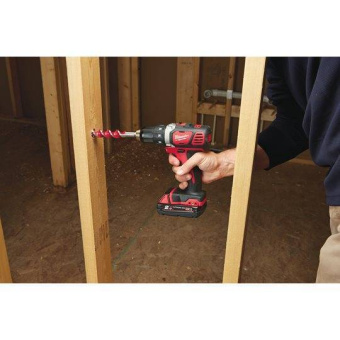 Аккумуляторная дрель-шуруповерт Milwaukee M18 BDD-202C