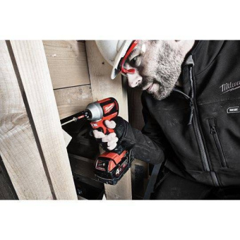 Аккумуляторный винтоверт имп. Milwaukee M18 CBLID-402C