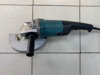 Шлифмашина угловая Makita 9069
