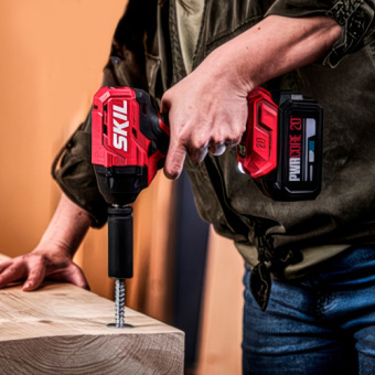 Аккумуляторный гайковерт SKIL IW6720 (без АКБ и ЗУ)