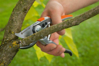 Секатор Gardena BP 50 Premium