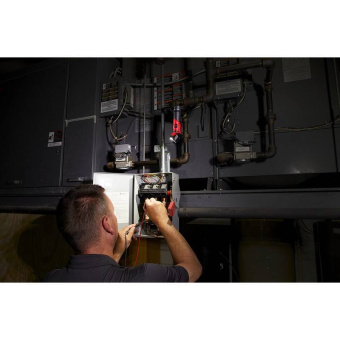 Фонарь Milwaukee L4 PWL-201, с наклонным световым блоком